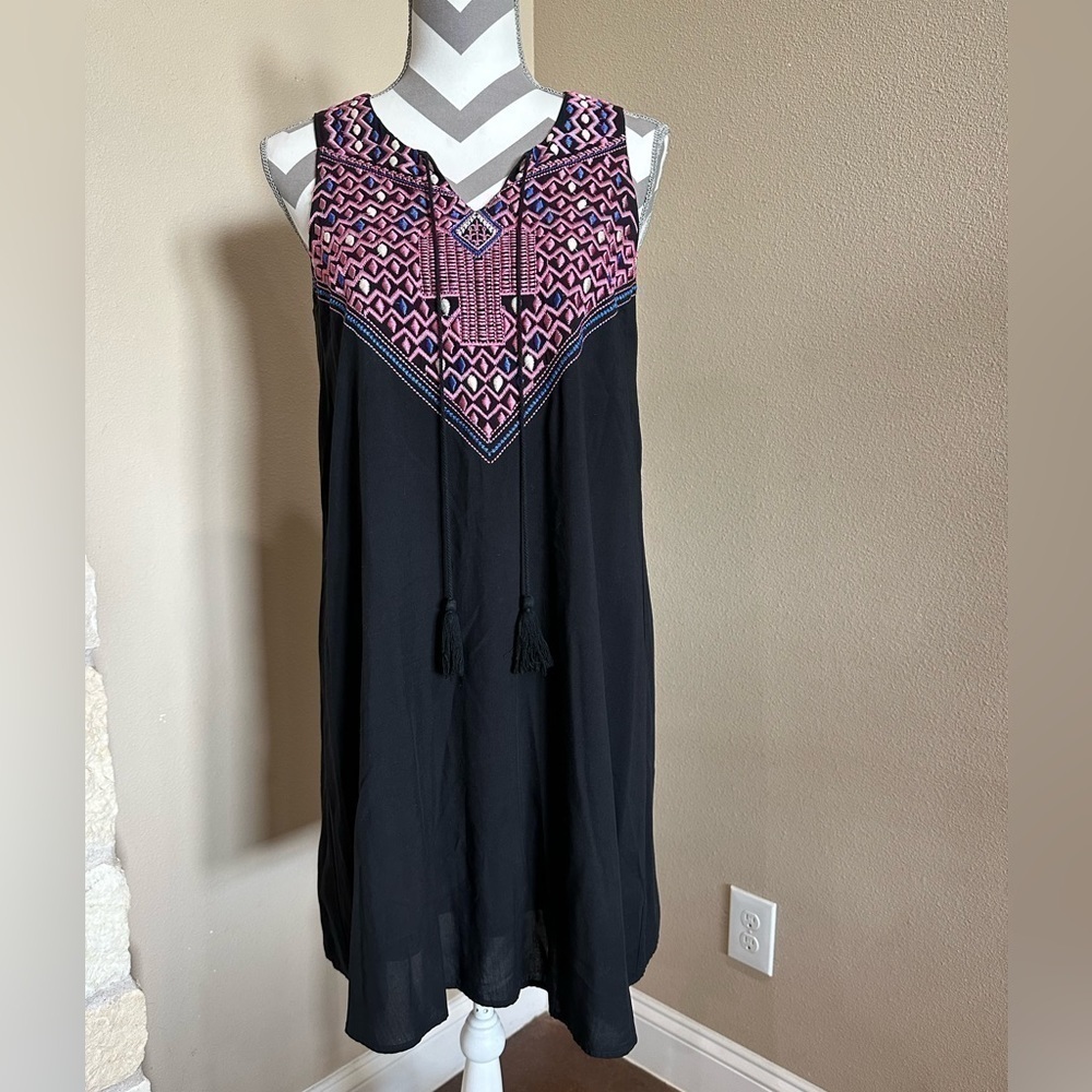 She + Sky black dress with embroidery